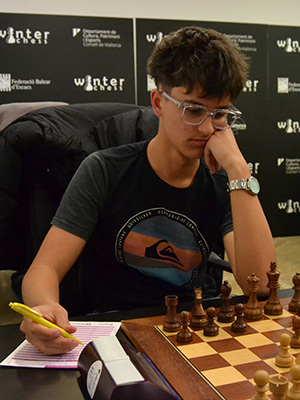 Smith Solbakken, Henrik Kuniyoshi